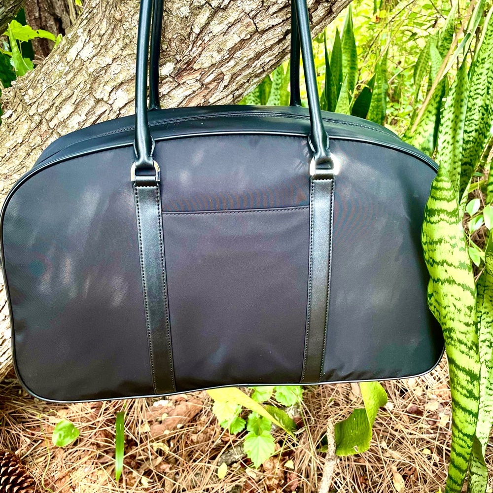 Brand new Michael Kors bag!! 🛍🔥👛 - Picture 2 of 4